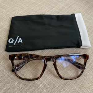 Quay Australia Hardwire Blue Light in Tortoise.
